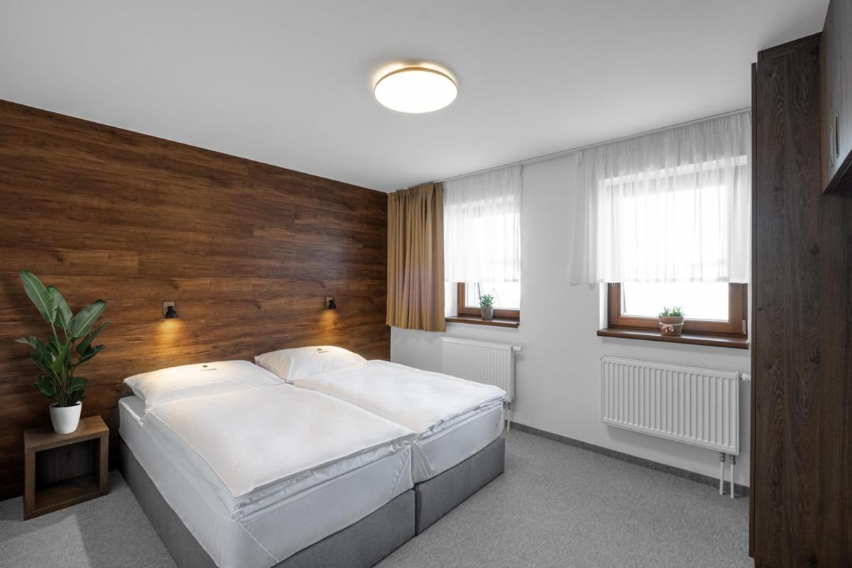 Keilberg Resort Лоучна-под-Клиновцем Экстерьер фото